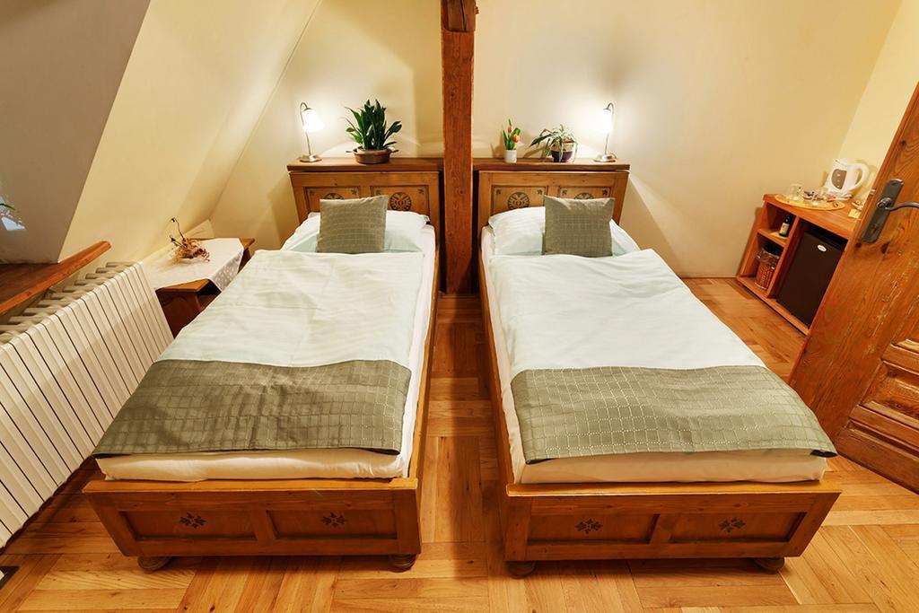 Penzion U Kriveho psa Frýdek-Místek Zimmer foto